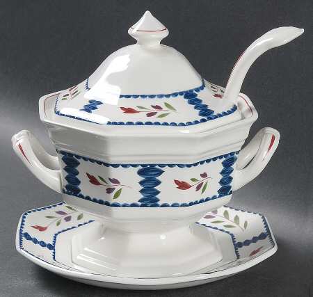 Lancaster Sauce Boat & Lid & Underplate & Ladle