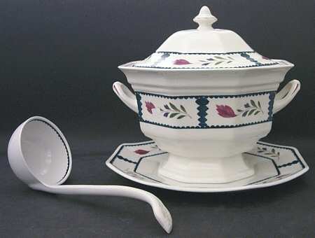 Lancaster Tureen & Lid w/Ladle & Underplate