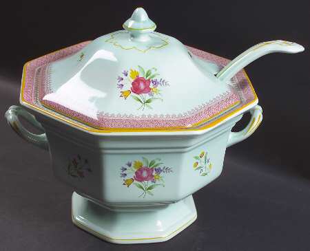 Lowestoft (Newer Backstamp) Tureen & Lid w/Ladle