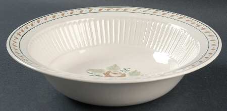 Madeleine 9" Round Vegetable Bowl