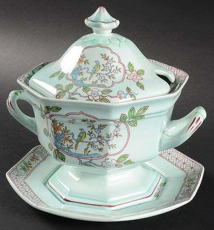 Singapore Bird (Newer Backstamp) Sauce Boat & Lid with Underplate