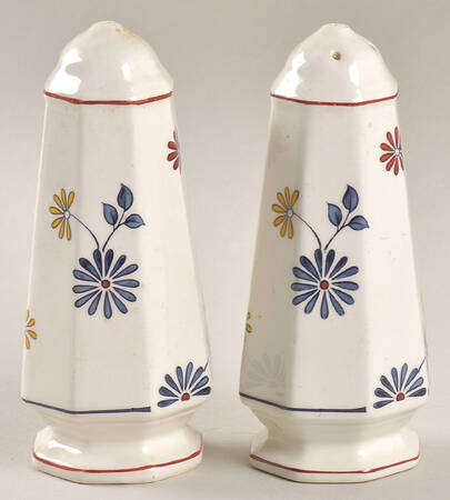 Vermont (Red Trim) Salt & Pepper Set