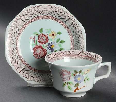 Wakefield Oversized Cup & Saucer Set