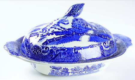 Willow Blue (Smooth, No Trim) Oval Covered Vegetable
