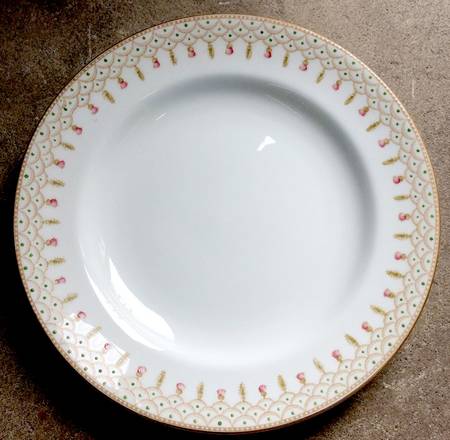02679 Dinner Plate