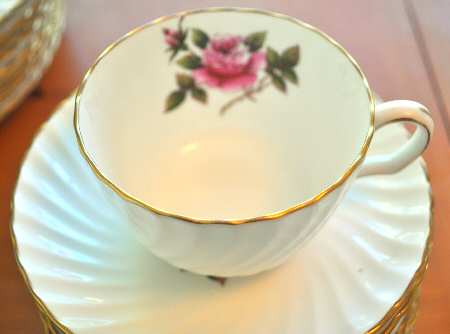 ADD6 Footed Cup & Saucer Set