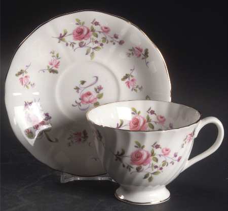 Fragrance Footed Cup & Saucer Set