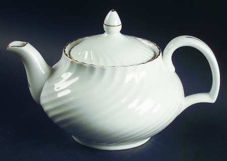 Golden Elegance Teapot & Lid