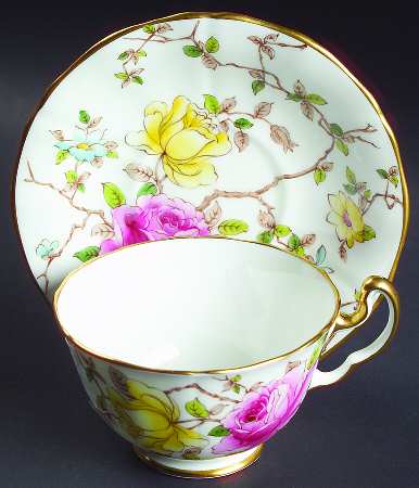 Johanna Footed Cup & Saucer Set