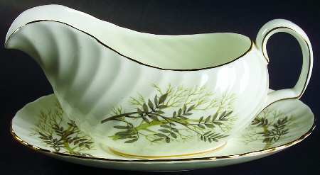Lyncroft Gravy Boat & Underplate