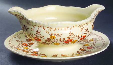 Meadowbrook Gravy Boat with Attached Underplate