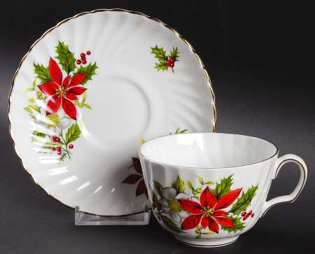 Poinsettia Flat Cup & Saucer Set