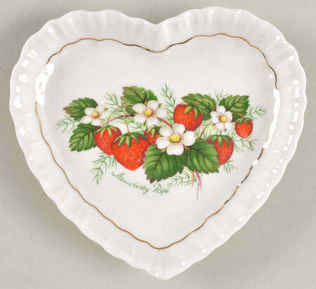 Strawberry Ripe Heart Shaped Dish