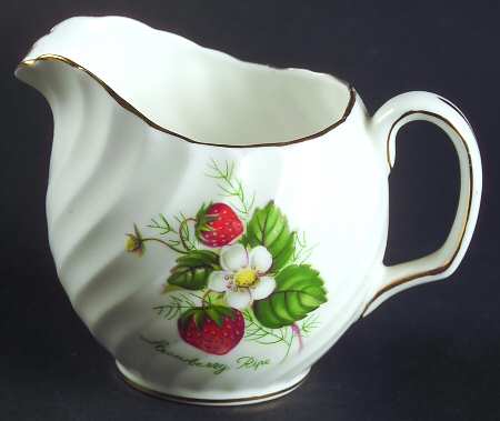 Strawberry Ripe Mini Creamer