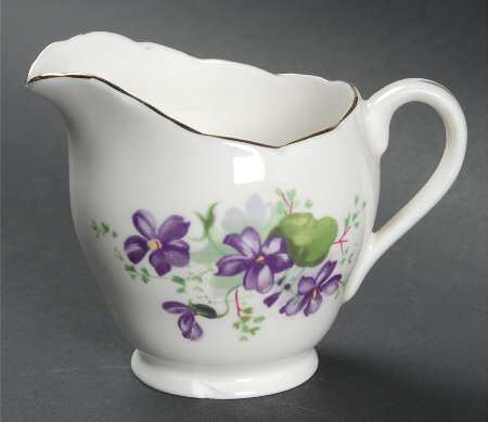 Violet Mini Creamer