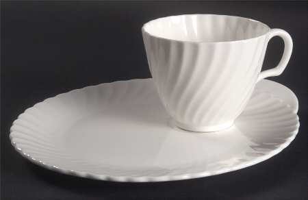 White Fife Snack Plate & Cup Set