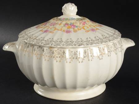 Melody Round Covered Vegetable