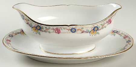 AHR1 Gravy Boat with Attached Underplate