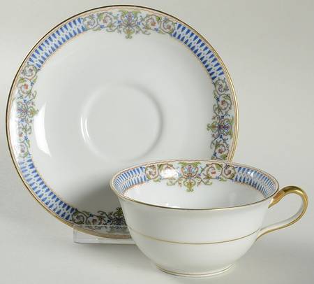 Flat Cup & Saucer Set