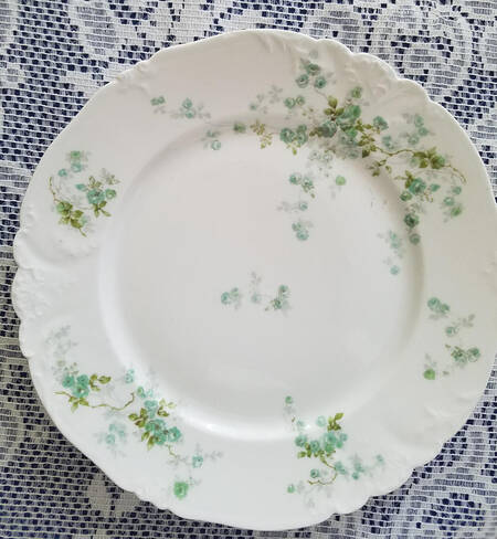 AHR37 Dinner Plate