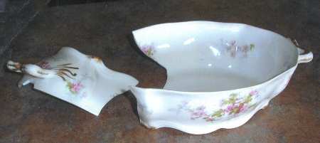 AHR44 9" Oval Vegetable Bowl