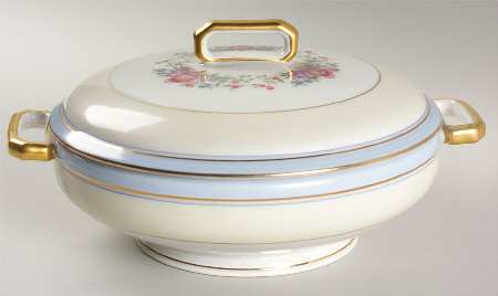 Longchamps Round Covered Vegetable