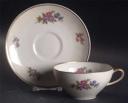 Vincennes Flat Cup & Saucer Set