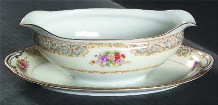 AIC1 Gravy Boat with Attached Underplate
