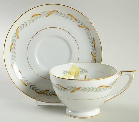 Valdivia Footed Cup & Saucer Set