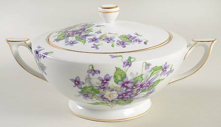Beverly Round Covered Vegetable