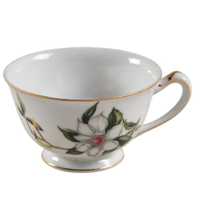 Gardenia Footed Cup