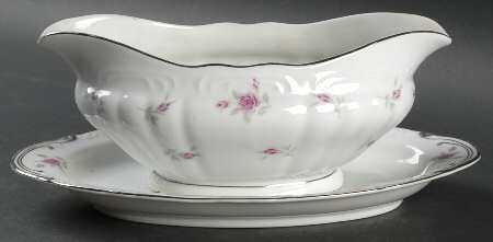 Victoria Rose Gravy Boat & Underplate