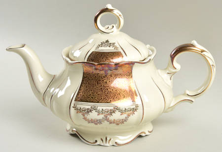 Marion Teapot & Lid