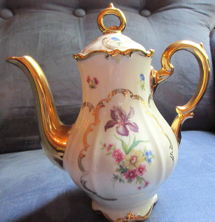 Meissen Coffee Pot & Lid