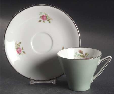 Moosrose (Platinum Trim) Flat Cup & Saucer Set