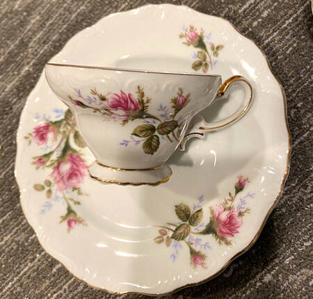 ALA5 Footed Cup & Saucer Set