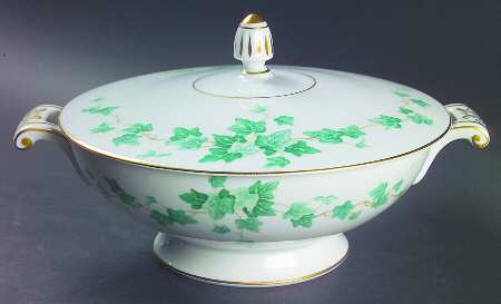 Caprice Round Covered Vegetable