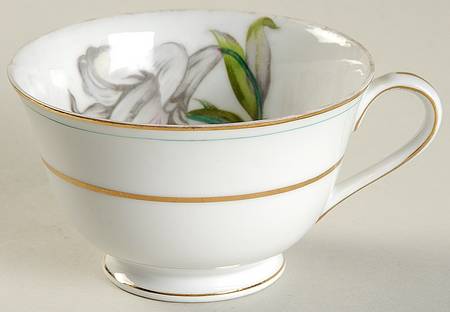 Donna Lily Footed Cup