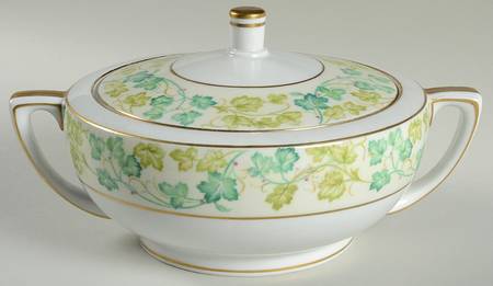 Vineland Round Covered Vegetable