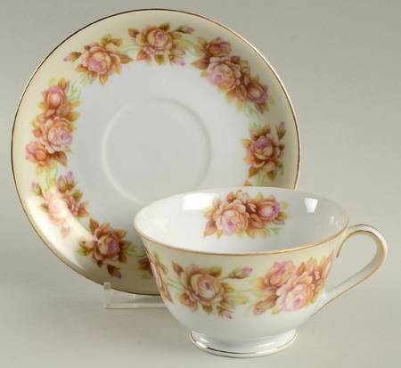 Woodrose Footed Cup & Saucer Set