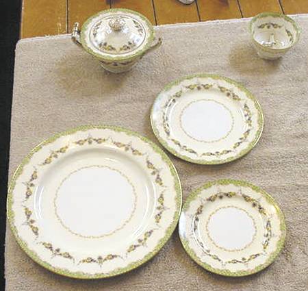 ALB8 Salad Plate