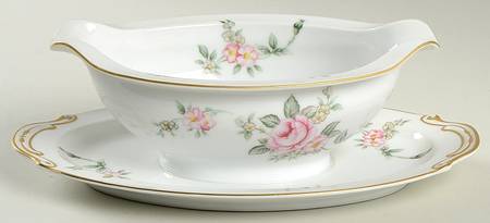 Wild Rose Gravy Boat with Attached Underplate