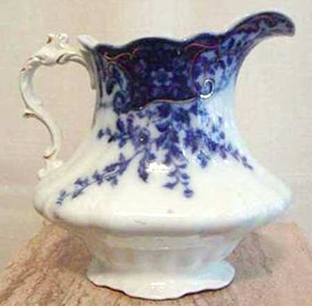 Manhattan Blue Creamer