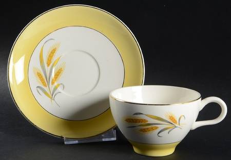 Goldcrest Flat Cup & Saucer Set