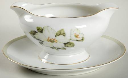 Caprice Gravy Boat with Attached Underplate