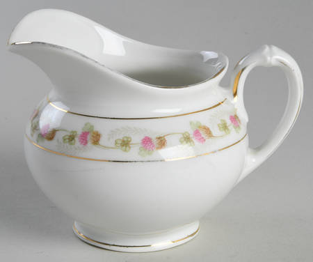 6826 Creamer