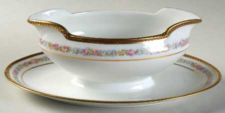 5544 Gravy Boat with Attached Underplate