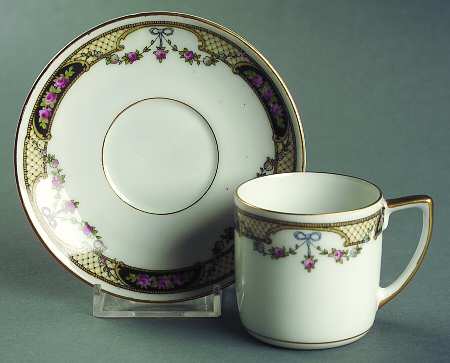 ALT37 Flat Demitasse Cup & Saucer Set