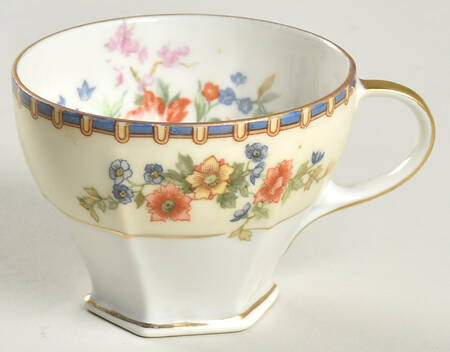 Jardiniere Footed Demitasse Cup