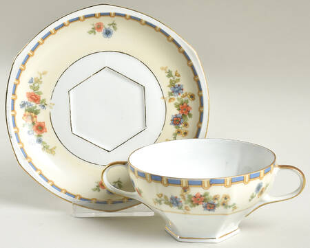 Jardiniere Footed Bouillon Cup & Saucer